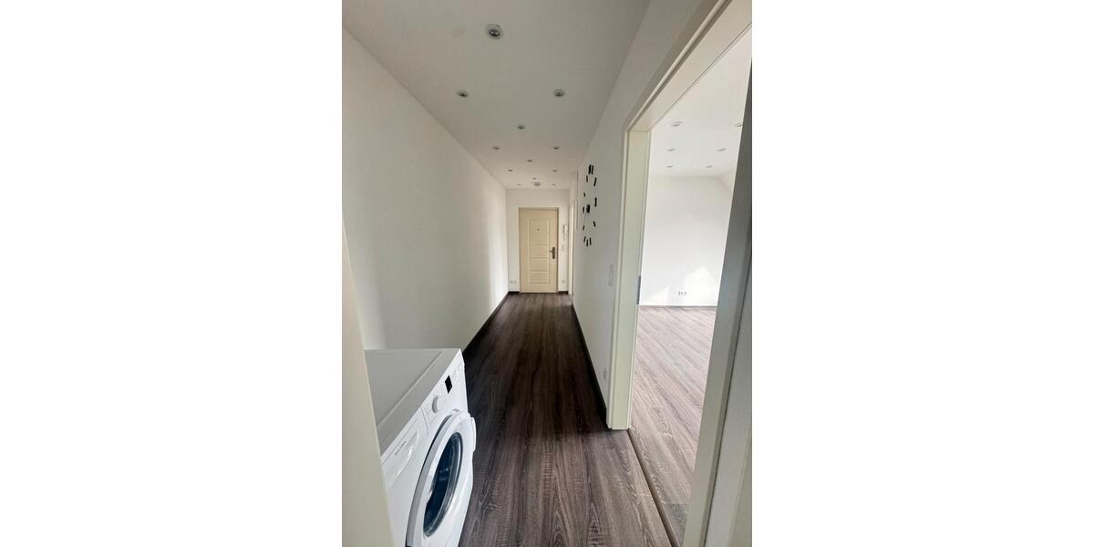 Dachgeschoßwohnung Krefeld Benrad - 2 Zimmer, 60 m&sup2;, 750&euro; | Angebot:26536681