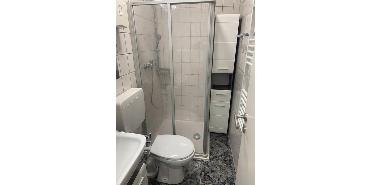 Erdgeschoßwohnung Krefeld Fischeln - 1 Zimmer, 38 m&sup2;, 750&euro; | Angebot:26103058