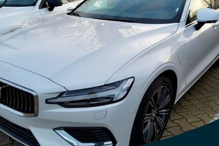 Volvo V60 17.182 km 43.850 € Mülheim an der Ruhr 45472