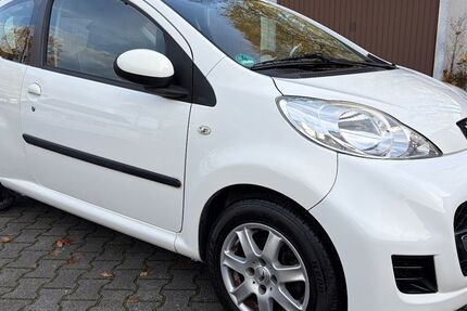 Peugeot 107 95.000 km 3.200 &euro; gelsenkirchen 45881