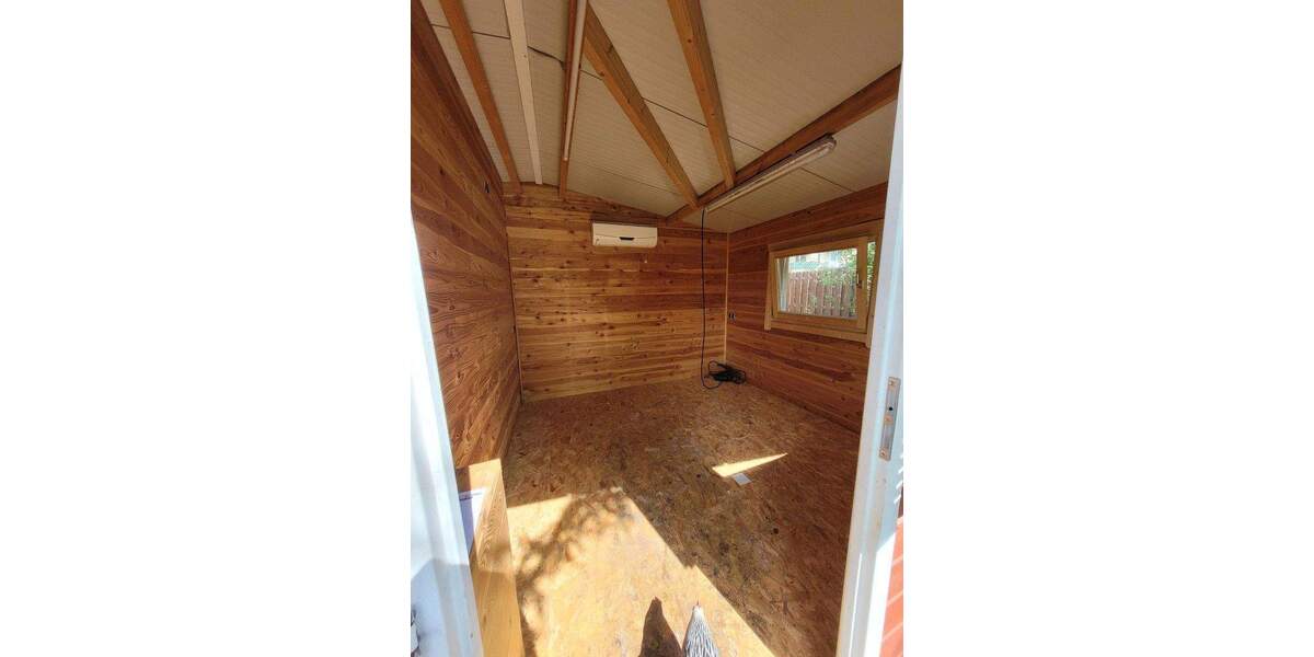 Großzügiges Haus mit auf 800 m² Grundstück mit ca.60 m² naturbelassenen Schwimmteich in Herten 1 zimmer