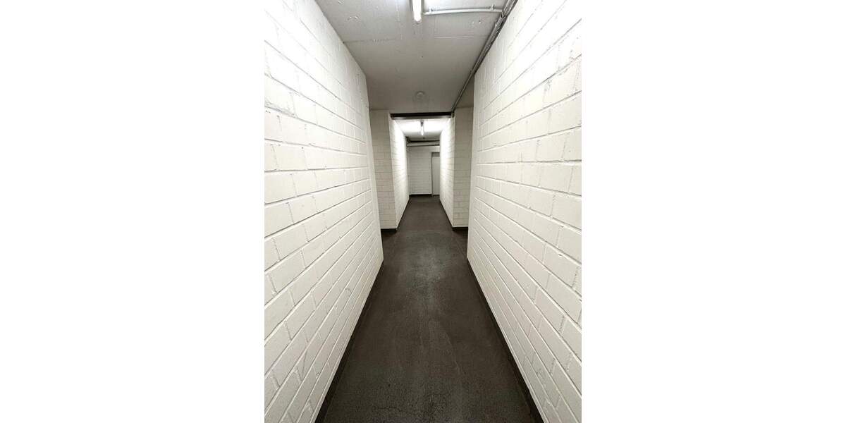 Schönes Apartment mit Terrasse, Garten und Tiefgaragenstellplatz in bester zentrumsnaher Lage 1 zimmer