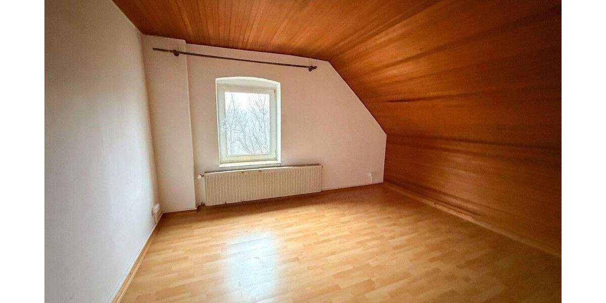 Etagenwohnung Velbert Mitte - 3 Zimmer, 85 m&sup2;, 850&euro; | Angebot:25630347