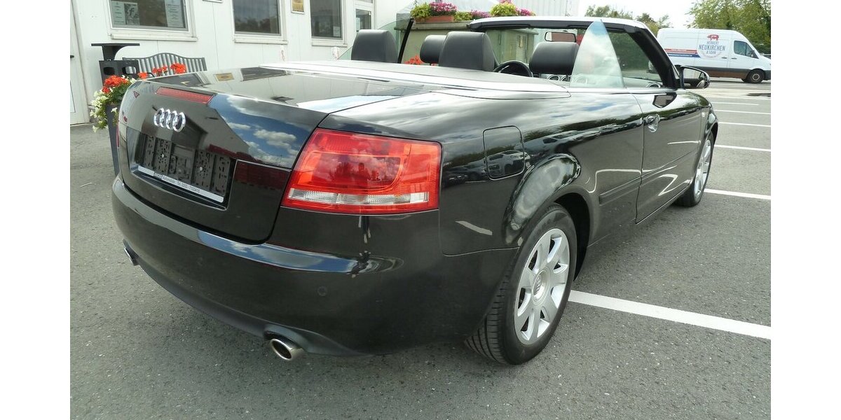 Audi A4 Cabrio 1.8 T Leder E-dach Navi kl. Mängel 161.000 km 4.900 &euro; Ratingen 40885