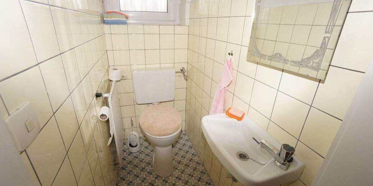 Bungalow Moers Hochstraß - 5 Zimmer, 186 m&sup2;, 424.000&euro; | Angebot:25191022