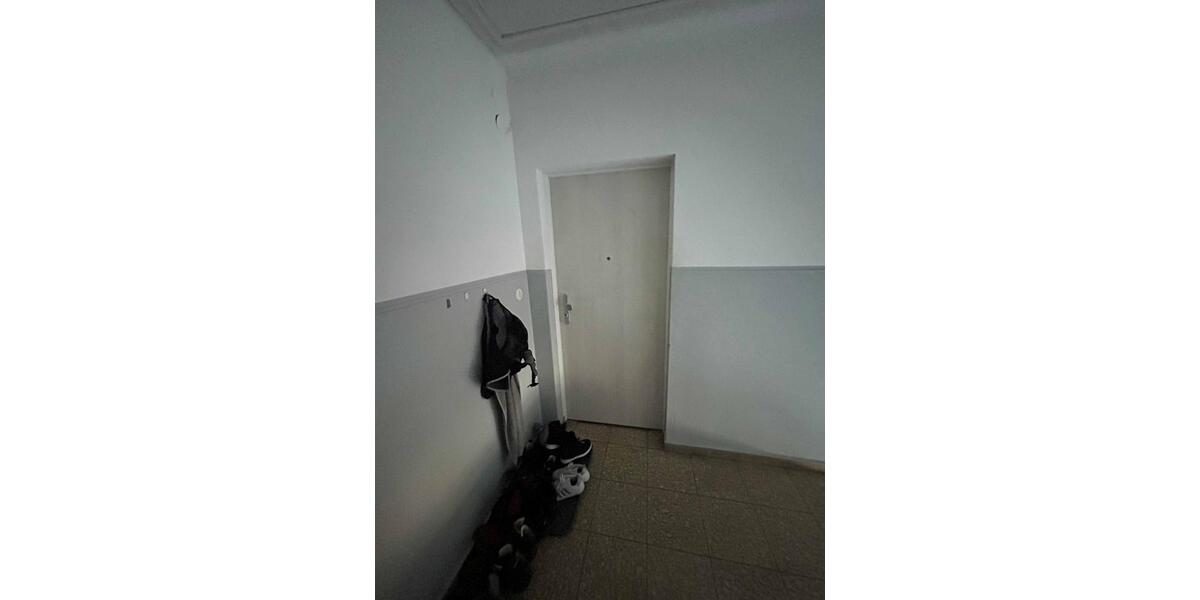 3 Zimmer DG-Wohnung mit Küche und Balkon in Fischeln 3 zimmer