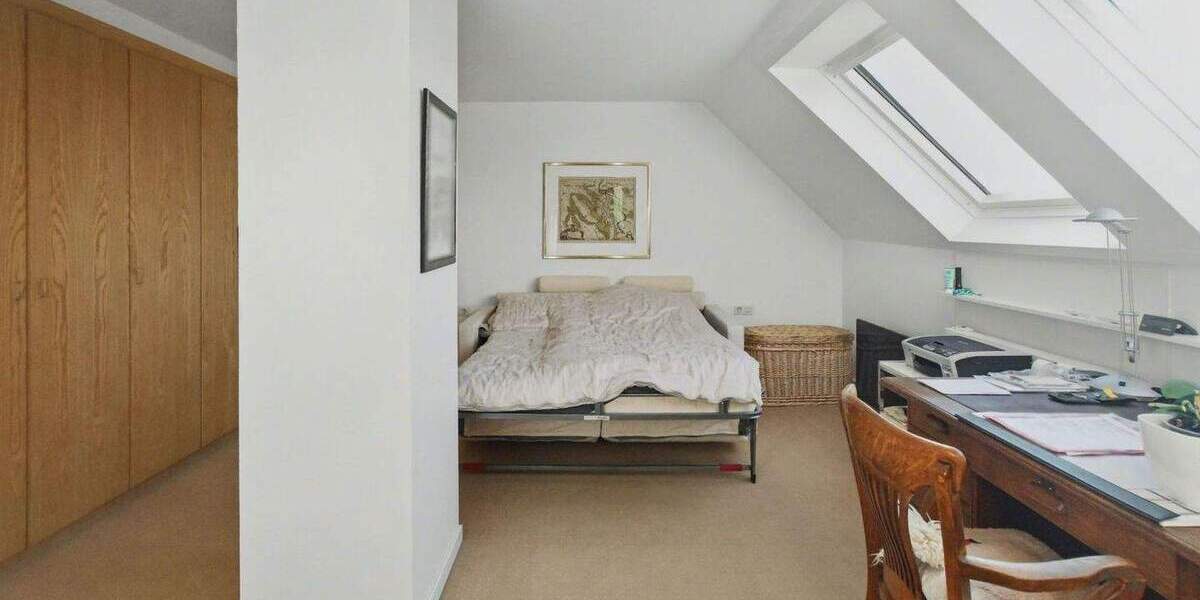 Top gepflegtes Reihenmittelhaus: In zentraler und ruhiger Lage von Moers 5 zimmer