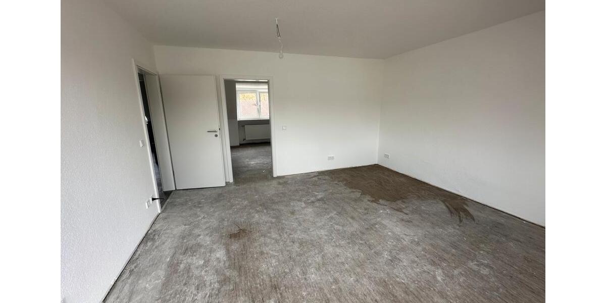 Dachgeschoßwohnung Essen Stadtbezirk II - 3 Zimmer, 74 m&sup2;, 1.250&euro; | Angebot:26101914