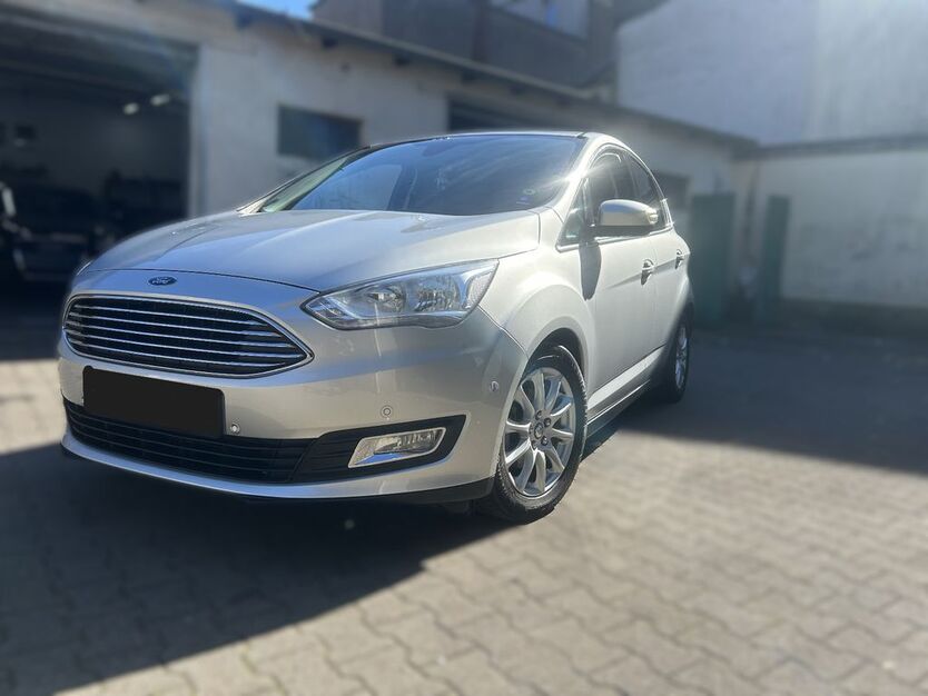 Ford C-Max 82.000 km 8.200 € Duisburg 47053