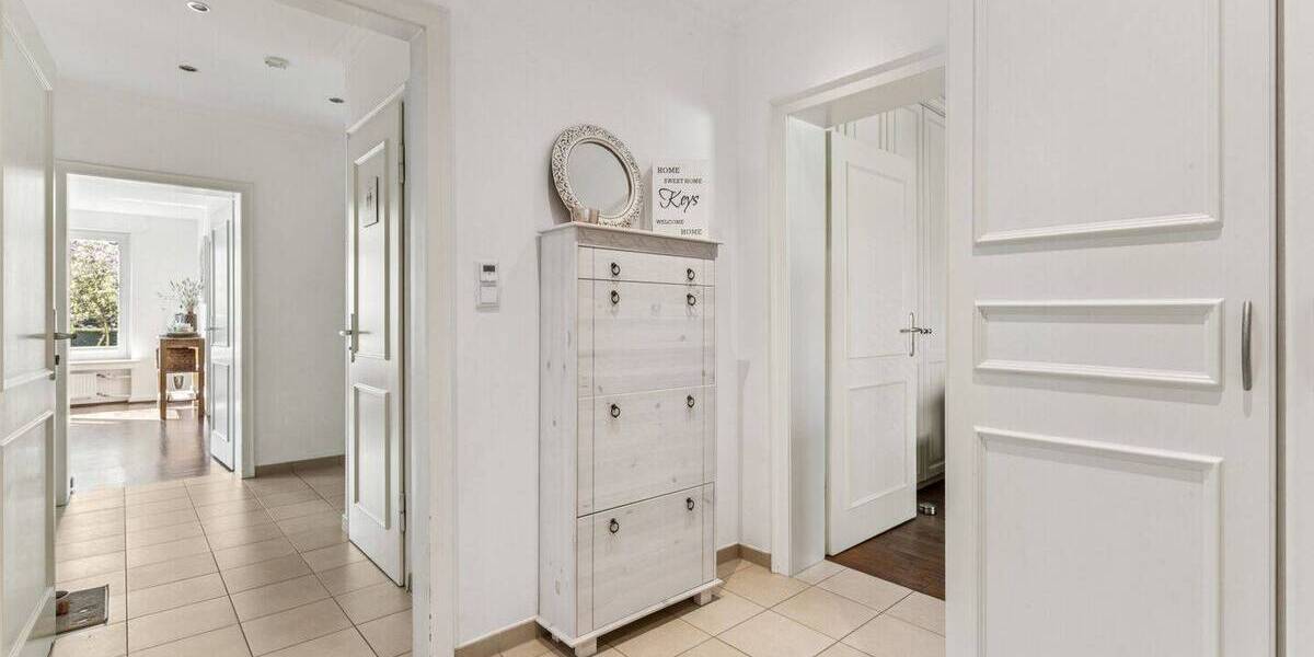 Etagenwohnung Meerbusch Büderich - 3 Zimmer, 122 m&sup2;, 495.000&euro; | Angebot:25958636