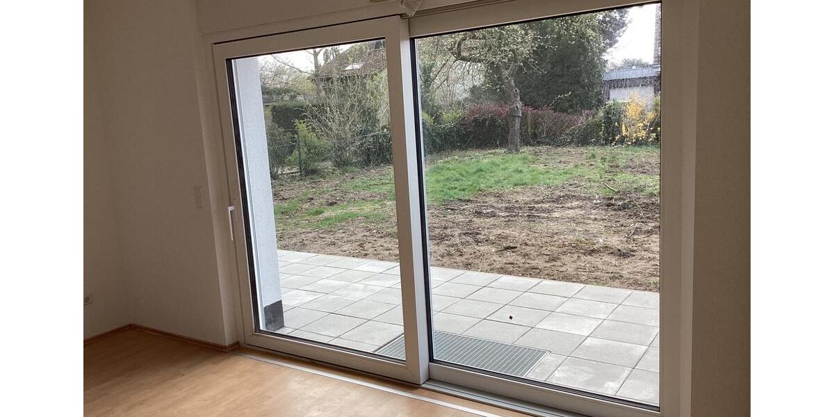 Erdgeschoßwohnung Meerbusch - 3.5 Zimmer, 93 m&sup2;, 1.360&euro; | Angebot:26366147
