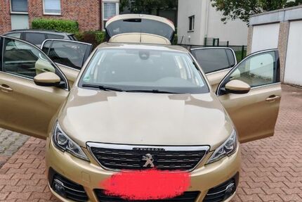 Peugeot 308 79.000 km 7.200 € Essen 45357