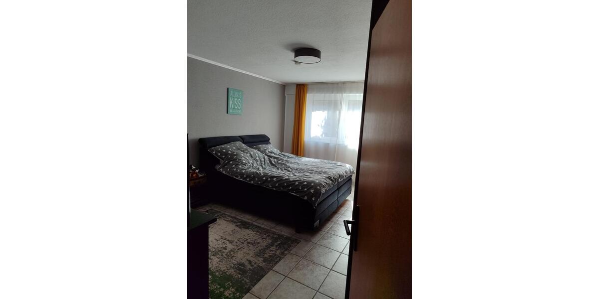 Doppelhaushälfte mit zwei Wohnparteien in guter Wohnlage 7 zimmer