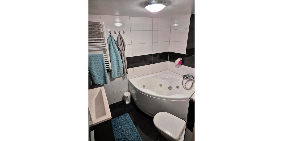 Reiheneckhaus mit Garage 9 zimmer