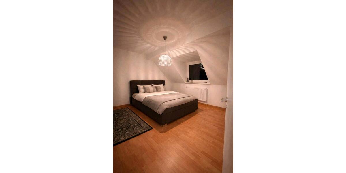Etagenwohnung Duisburg Mittelmeiderich - 2 Zimmer, 65 m&sup2;, 560&euro; | Angebot:26405923