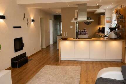 Haus Essen Stadtbezirk IV - 8 Zimmer, 180 m&sup2;, 588.000&euro; | Angebot:26993592