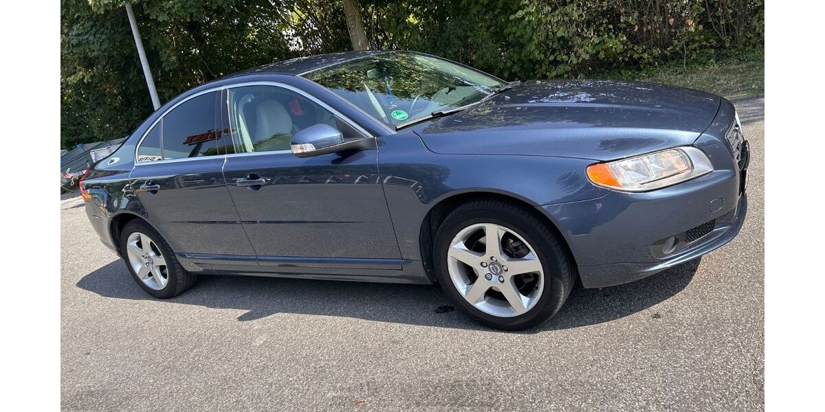 Volvo S80 175.000 km 8.499 &euro; Düsseldorf 40231