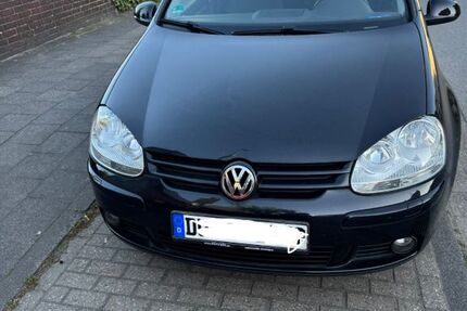 VW Golf 284.200 km 2.200 &euro; Duisburg 47229