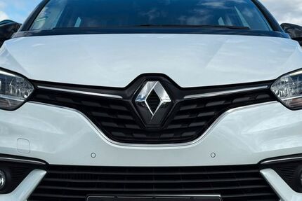 Renault Scenic 111.705 km 13.990 &euro; Duisburg 47178