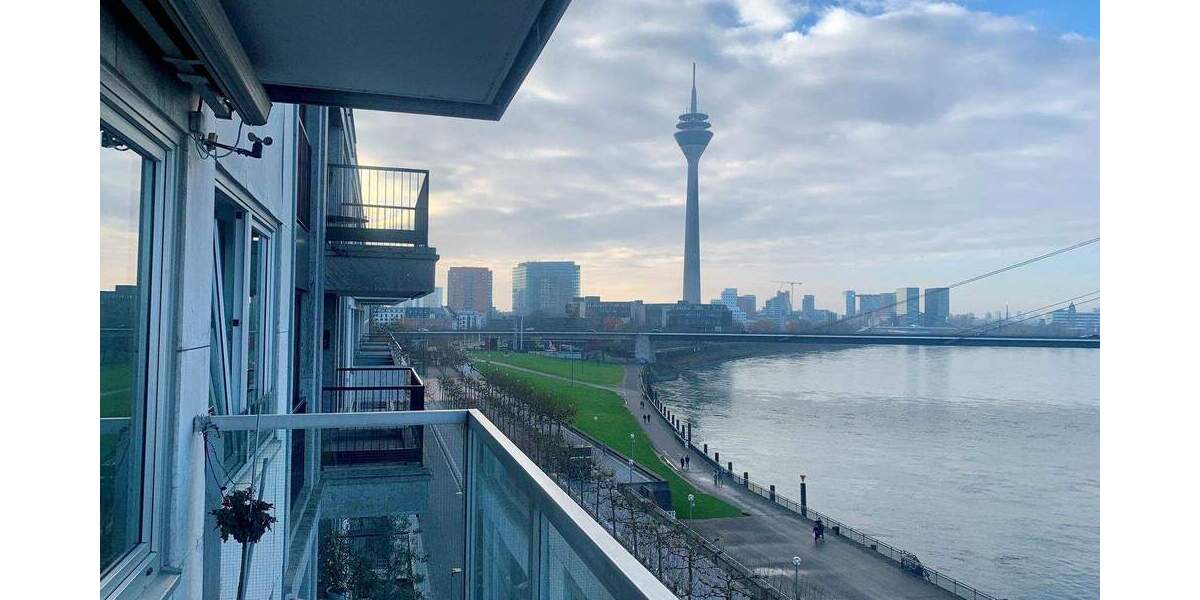 Panorama Rheinblick am Mannesmannufer 3 zimmer