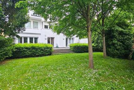 Wohnung Bochum - 5 Zimmer, 180 m&sup2;, 2.000&euro; | Angebot:26837832