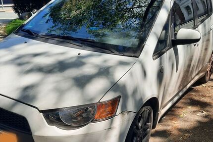 Mitsubishi Colt 225.000 km 1.559 &euro; Essen 45276