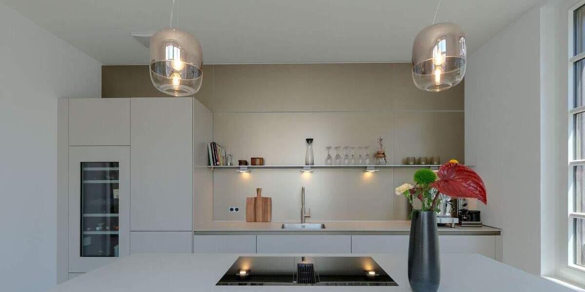 Exklusive Wohnung im ruhigen Hinterhof in bester Lage der Carlstadt 5 zimmer