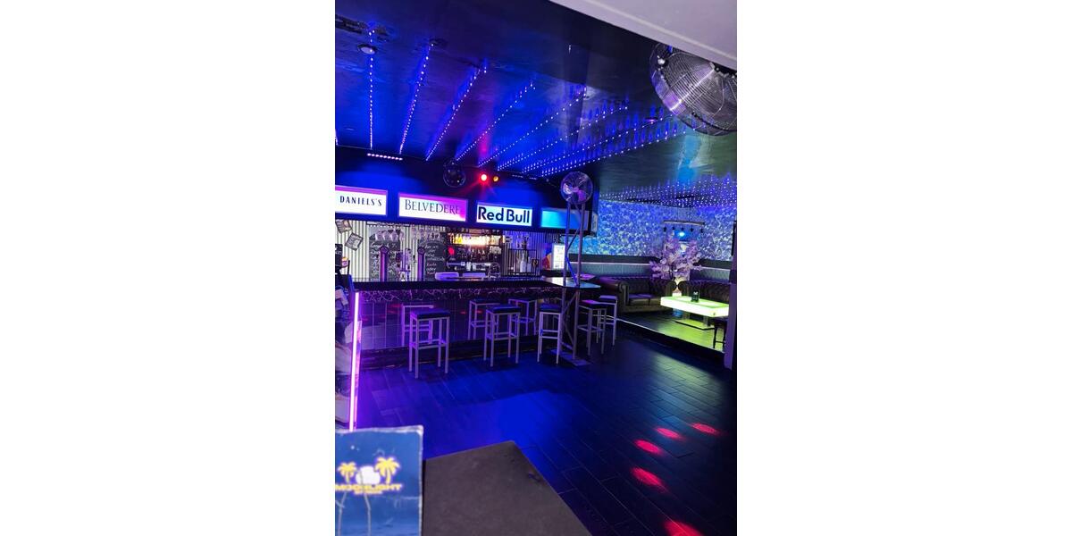CLUB BAR MOONLIGHT IN KREFELD ABGABE GEGEN ABSCHLAGSZAHLUNG zimmer