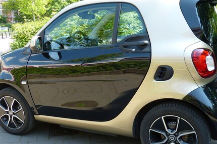 Smart ForTwo 32.000 km 9.950 &euro; Dinslaken 46539