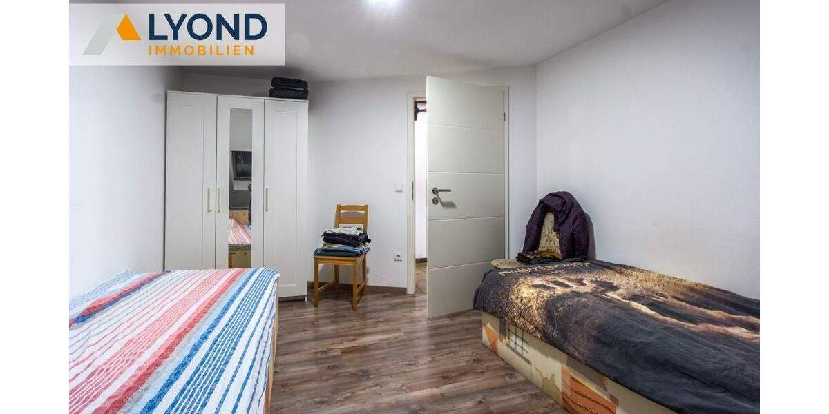 Etagenwohnung Moers Repelen - 4 Zimmer, 90 m&sup2;, 145.000&euro; | Angebot:25067353