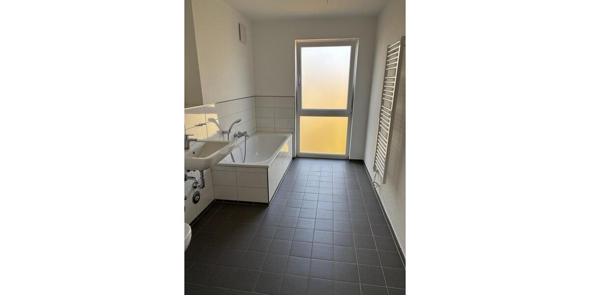 Familienfreundliche Etagenwohnung in Moers - 4 Zimmer, 98,42m² 4 zimmer