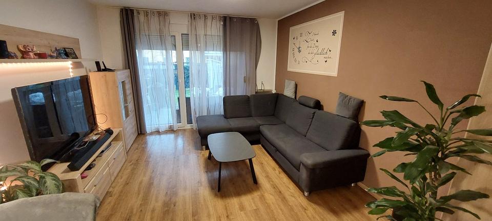 Reihenhaus Essen Stadtbezirk VI - 4.5 Zimmer, 106 m&sup2;, 360.000&euro; | Angebot:25179750