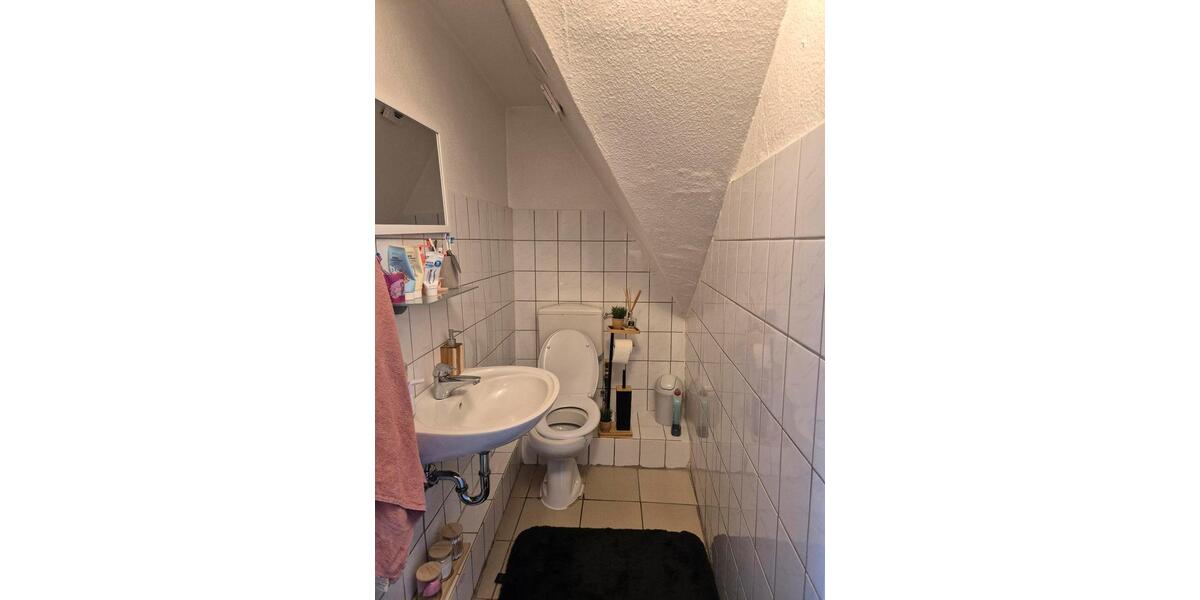 Dachgeschoßwohnung Krefeld Dießem - 2 Zimmer, 50 m&sup2;, 490&euro; | Angebot:26187162