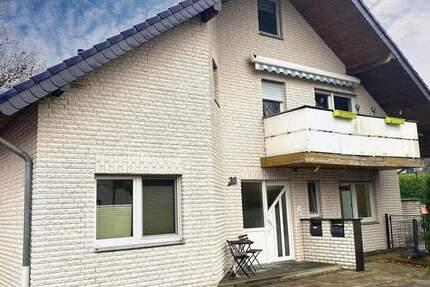 Rheinberg-Borth - neuwertiges 2-Familienhaus mit Garage in ruhiger Lage (Spielstraße) auf schönem Sonnengrundstück! 8 zimmer