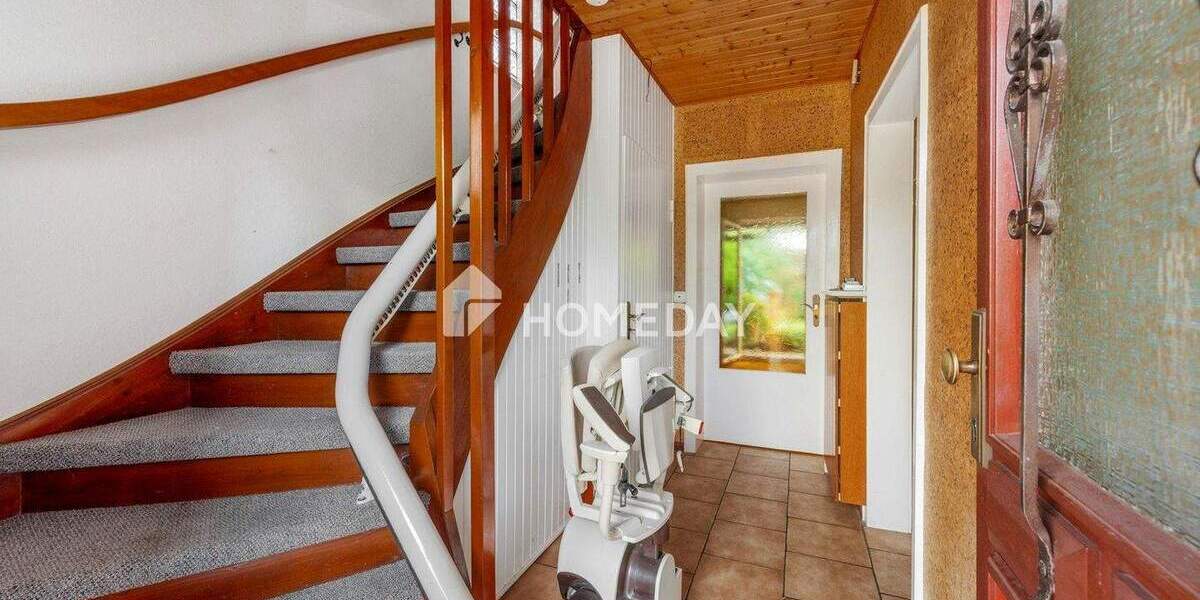 Charmante Doppelhaushälfte mit Potenzial - ruhige Lage, Gartenidylle und viel Gestaltungsspielraum 5 zimmer