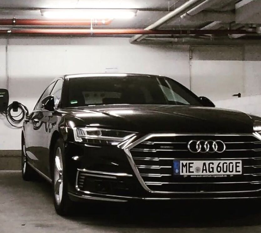 Audi A8 98.000 km 46.500 € Ratingen 40878