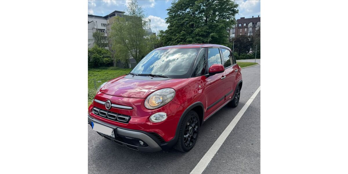 Fiat 500L 107.640 km 9.300 &euro; Düsseldorf 40599