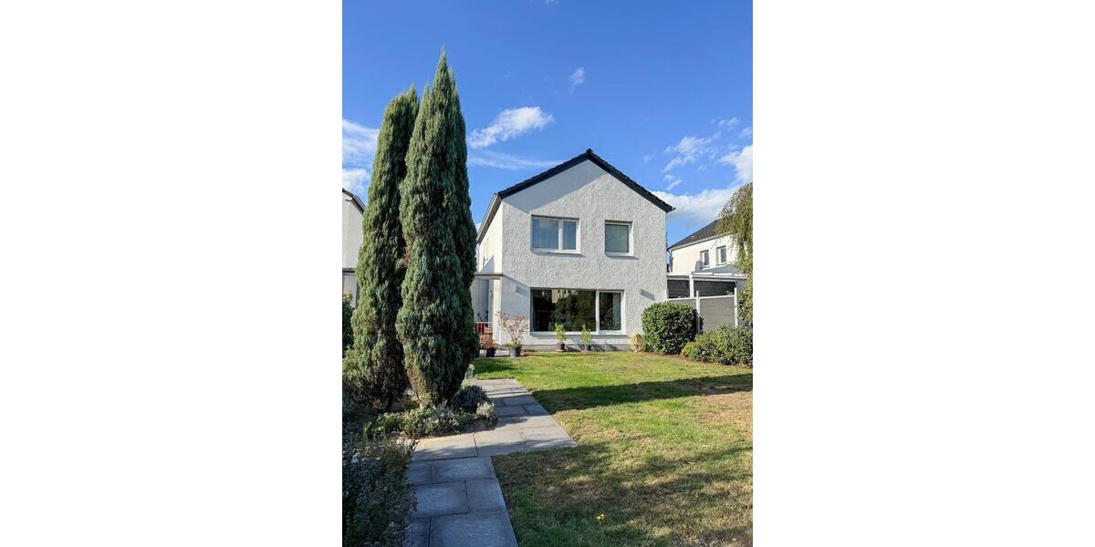 Reihenhaus Voerde (Niederrhein) - 4.5 Zimmer, 130 m&sup2;, 1.500&euro; | Angebot:24833347