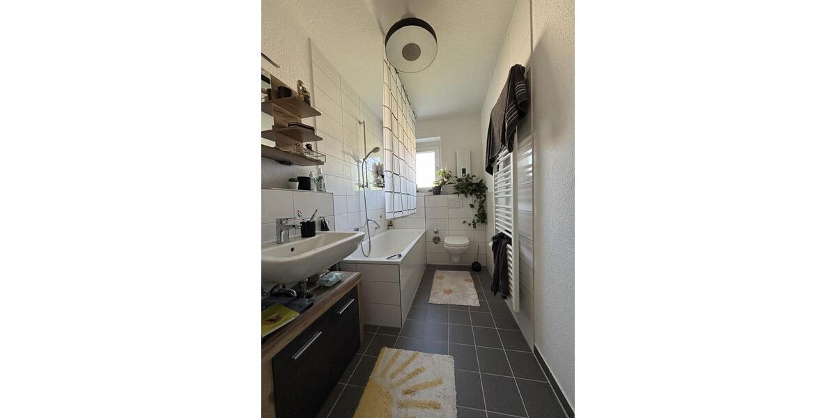 Etagenwohnung Moers Rheinkamp - 3.5 Zimmer, 67 m&sup2;, 565&euro; | Angebot:26329874