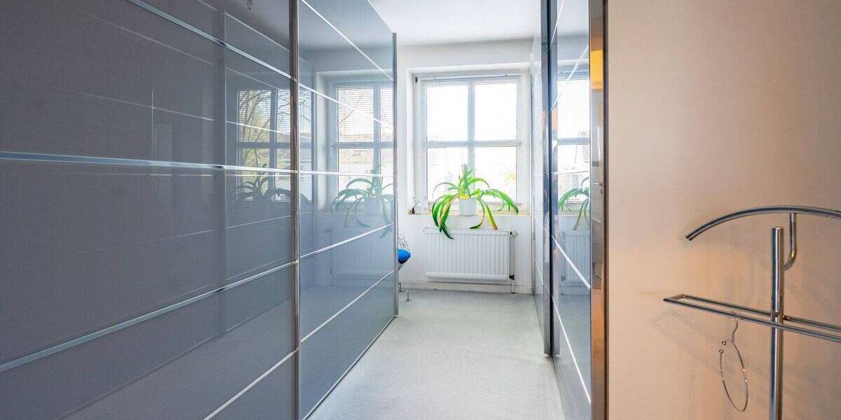 Doppelhaushälfte Krefeld / Kempener Feld/Baackeshof Kempener Feld/Baakeshof - 8 Zimmer, 191 m&sup2;, 515.000&euro; | Angebot:26436117