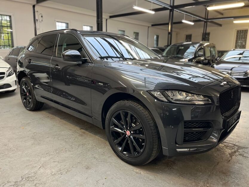 Jaguar F-Pace 99.998 km 20.870 € Velbert 42551
