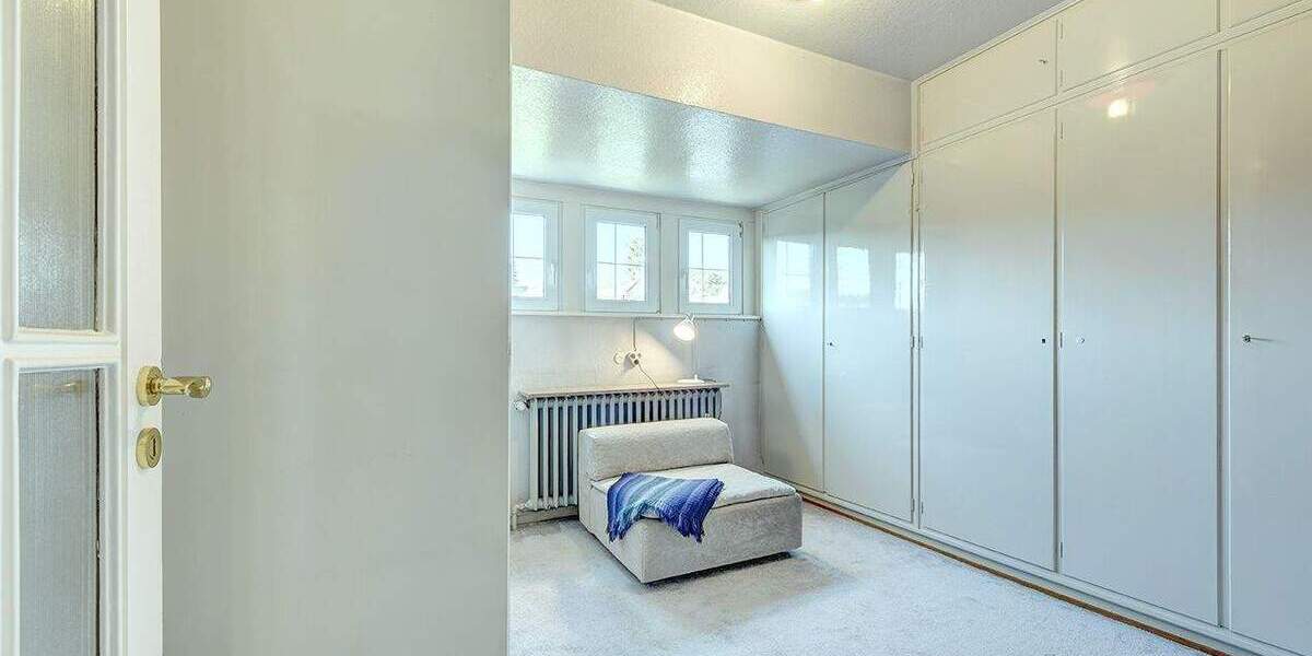 Großzügiges Einfamilienhaus mit weitläufigem Garten und Erweiterungspotenzial 6 zimmer