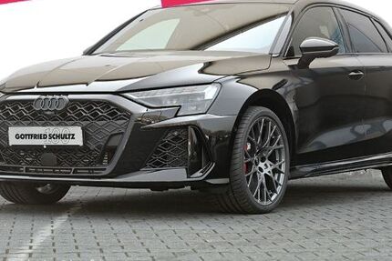 Audi RS3 7.500 km 68.970 &euro; Velbert 42553