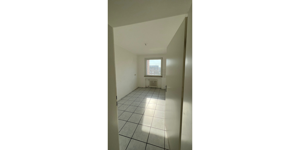 Etagenwohnung Voerde (Niederrhein) - 3.5 Zimmer, 74 m&sup2;, 592&euro; | Angebot:25871606