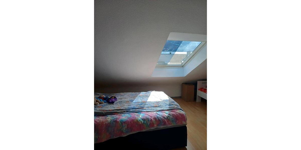 Dachgeschoßwohnung Mettmann - 3 Zimmer, 68 m&sup2;, 1.000&euro; | Angebot:26237010