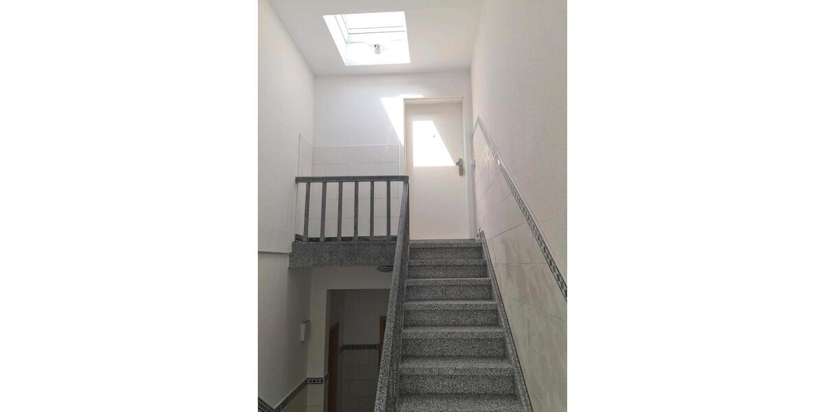 Dachgeschosswohnung mit Terasse 3 zimmer