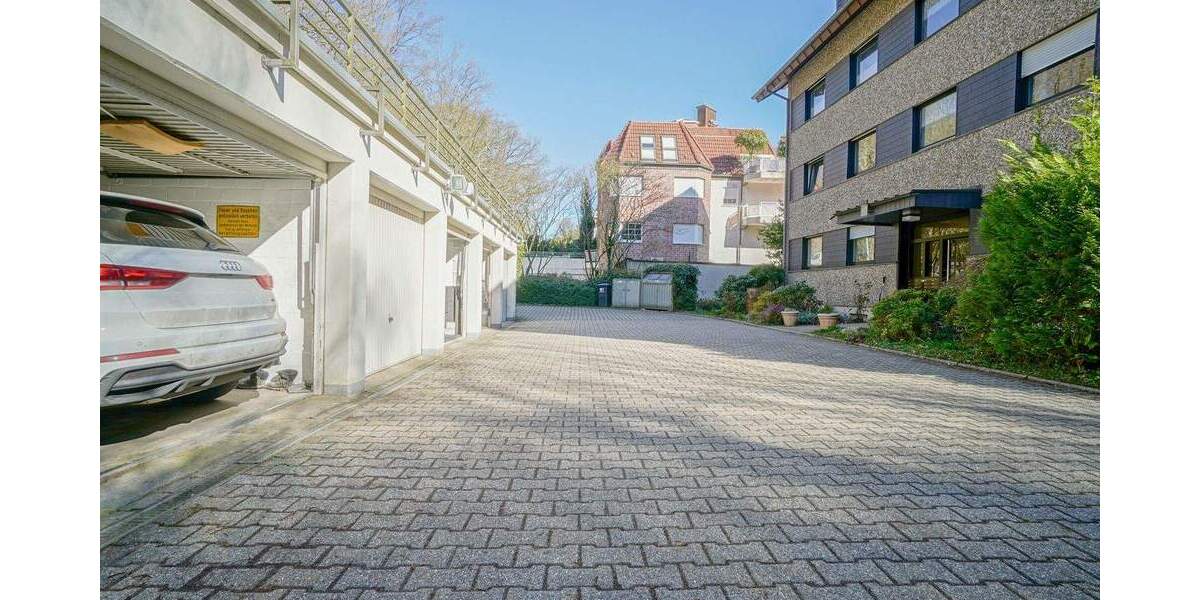 Etagenwohnung Mülheim an der Ruhr Saarn - 3 Zimmer, 94 m&sup2;, 1.300&euro; | Angebot:25399868