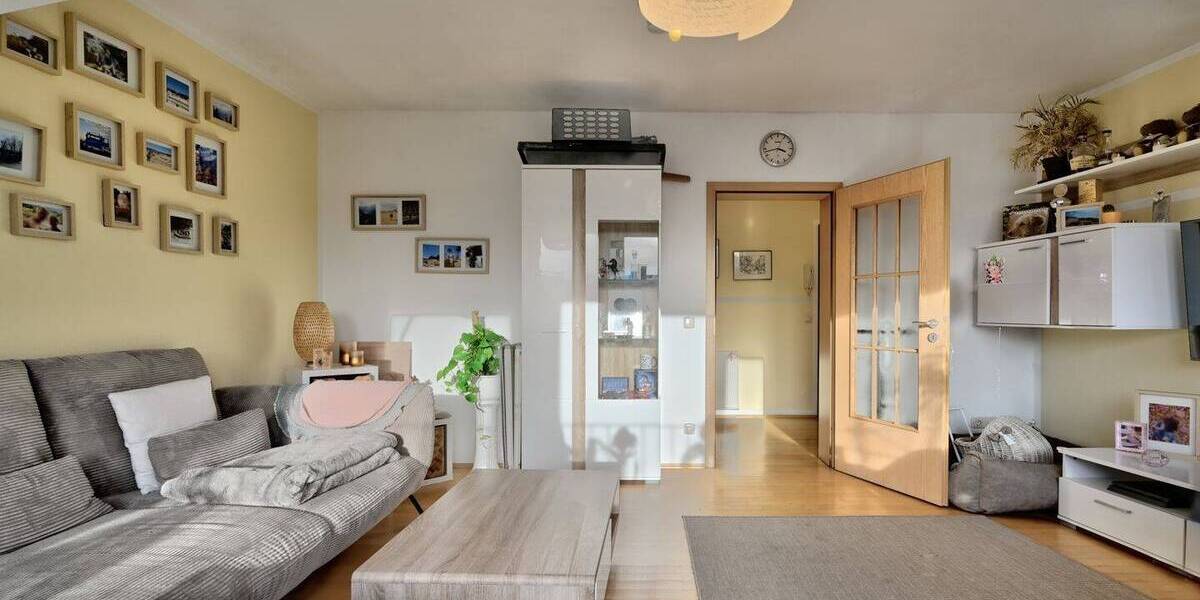 Etagenwohnung Duisburg Neudorf-Süd - 3 Zimmer, 77 m&sup2;, 159.000&euro; | Angebot:26891484