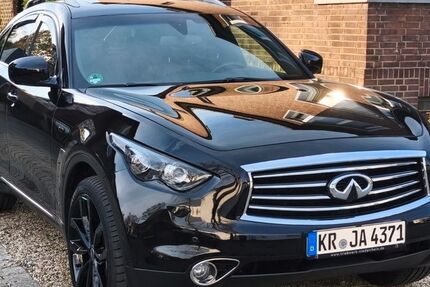 INFINITI QX70 93.000 km 23.499 &euro; Krefeld 47804