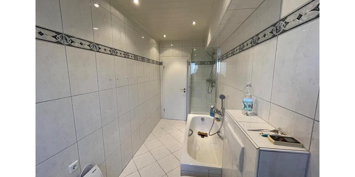 Etagenwohnung Essen Stadtbezirk II - 2.5 Zimmer, 68 m&sup2;, 790&euro; | Angebot:25612725